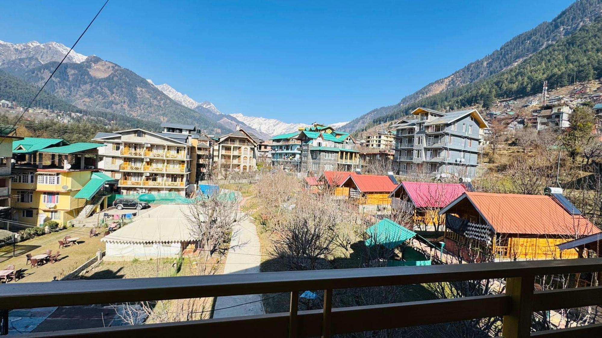 The Midnight Garden Manali Hotel Bagian luar foto