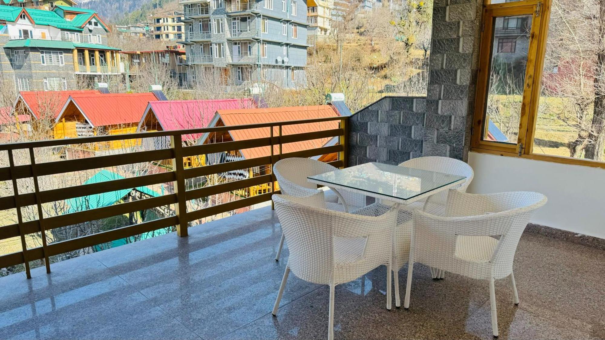 The Midnight Garden Manali Hotel Bagian luar foto