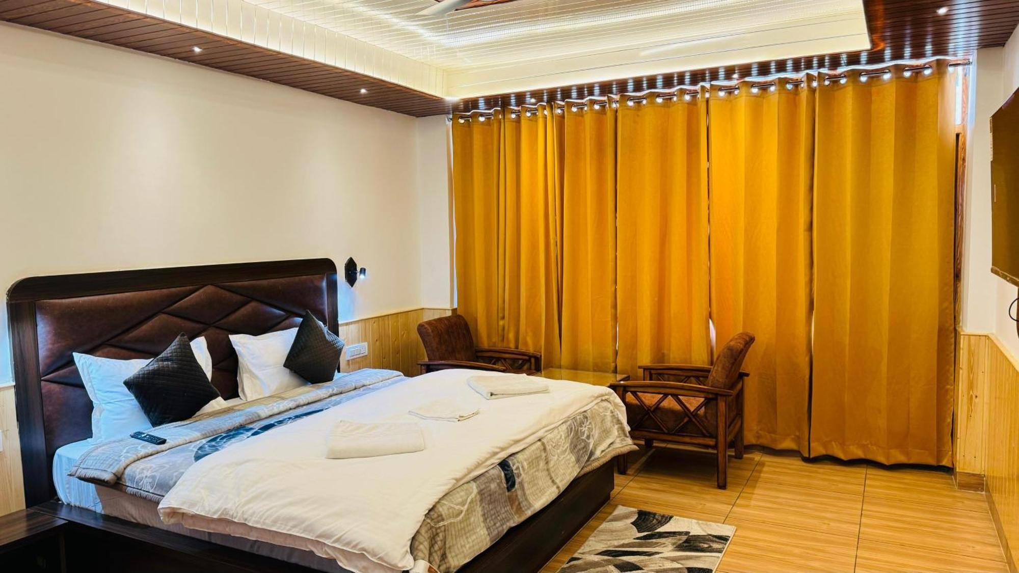 The Midnight Garden Manali Hotel Bagian luar foto